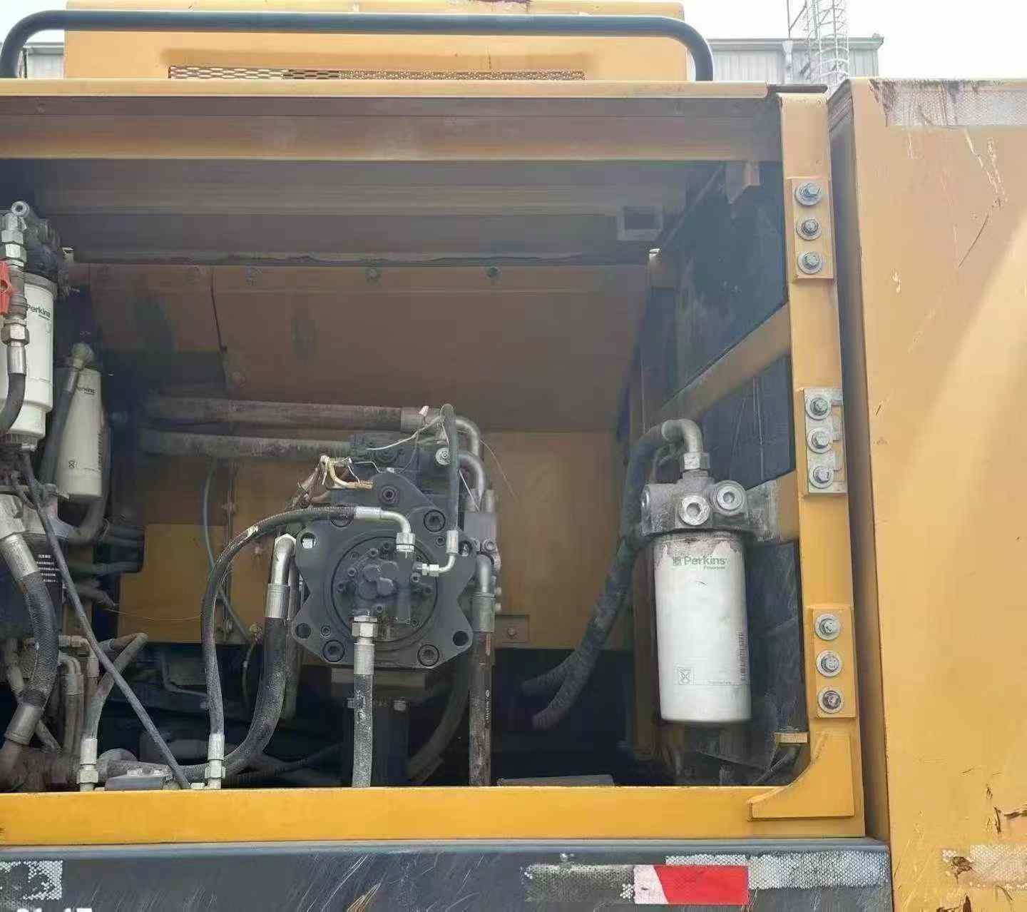 Buy XCMG XE700D Used Excavator / 4