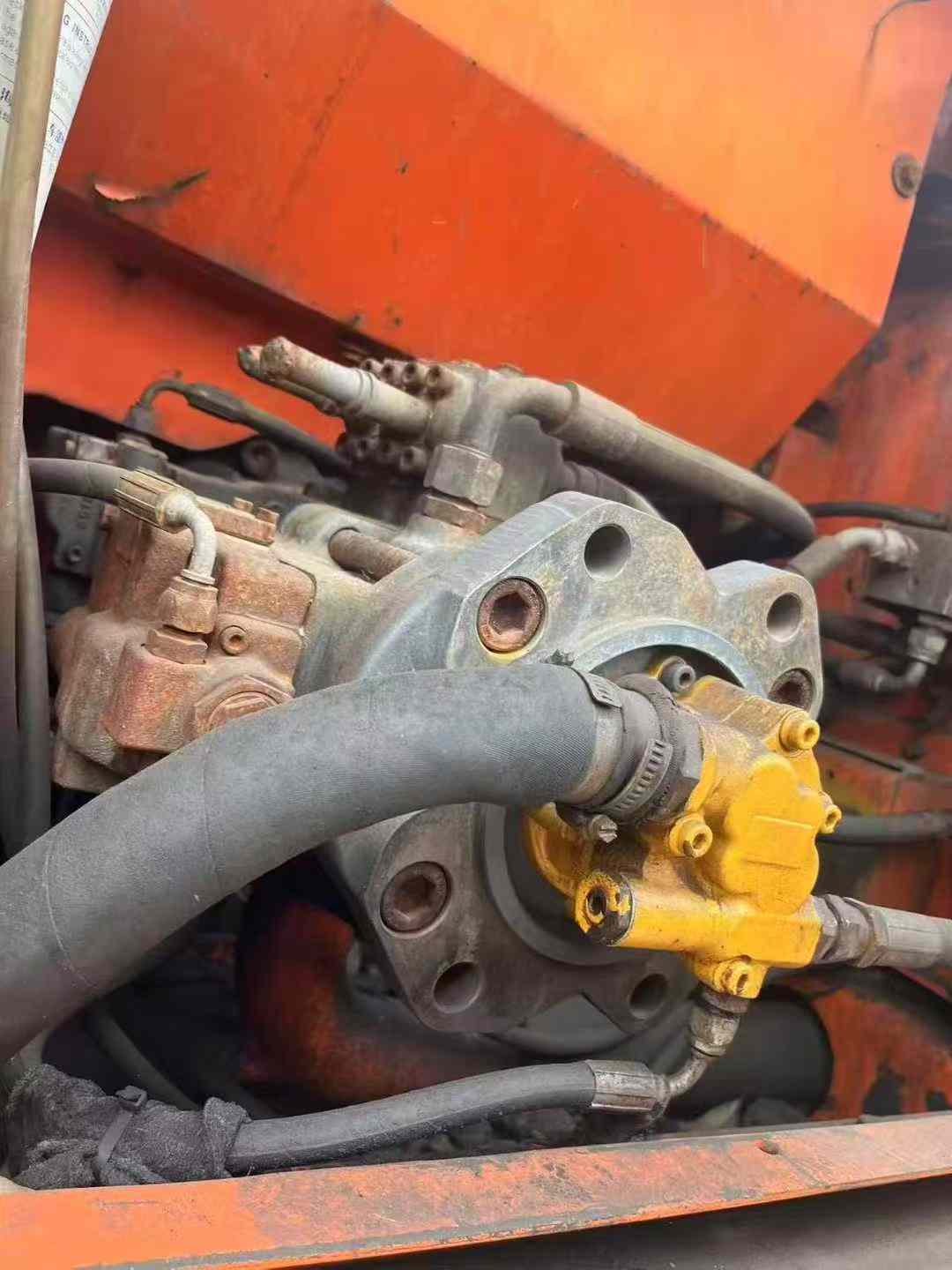 Buy Doosan DH215-7 Used Excavator / 8