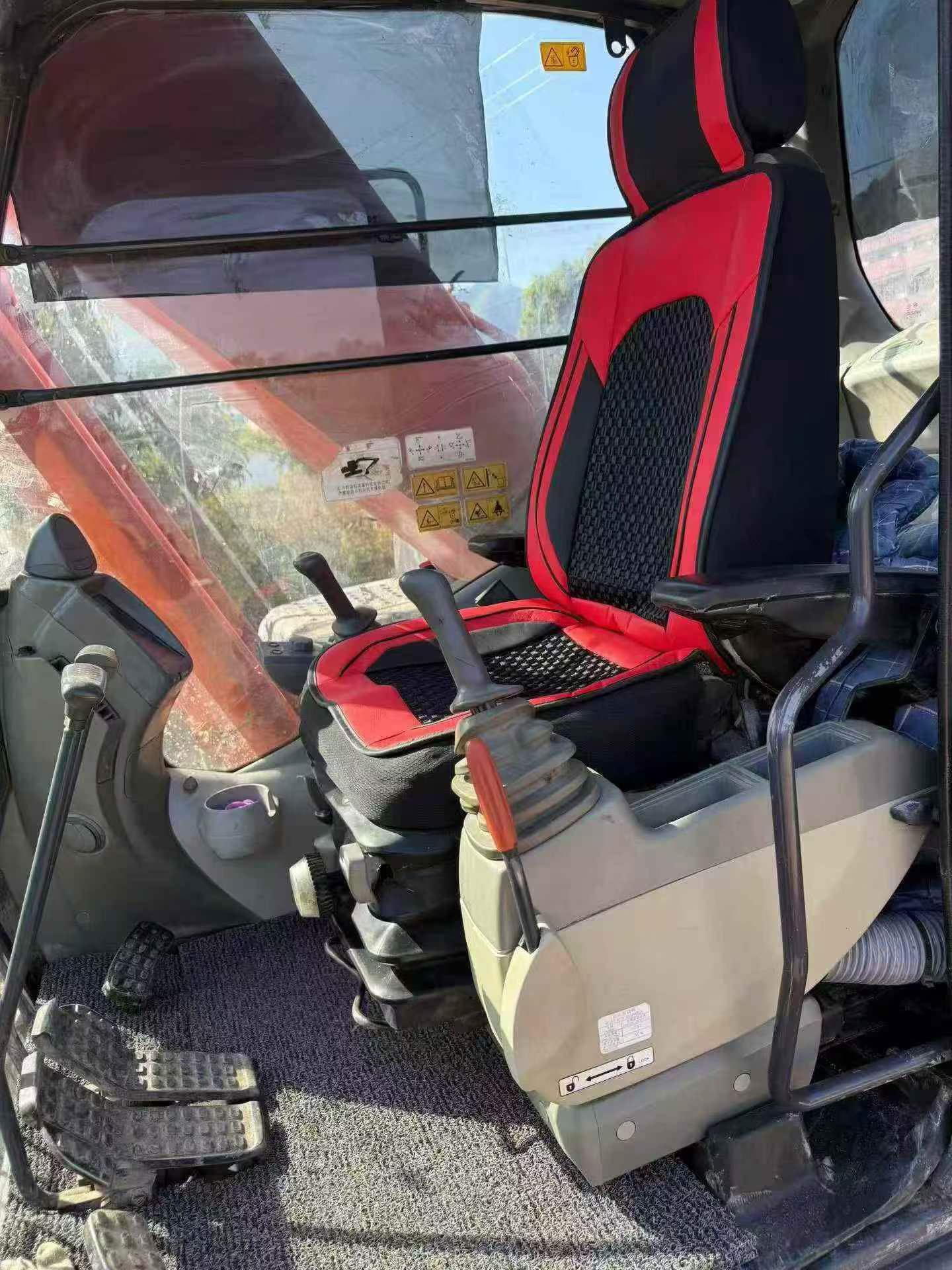 Buy Hitachi ZX240 Used Excavator / 6