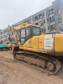 Buy Komatsu PC200-7 Used Excavator / 3 Buy Komatsu PC200-7 Used Excavator / 3