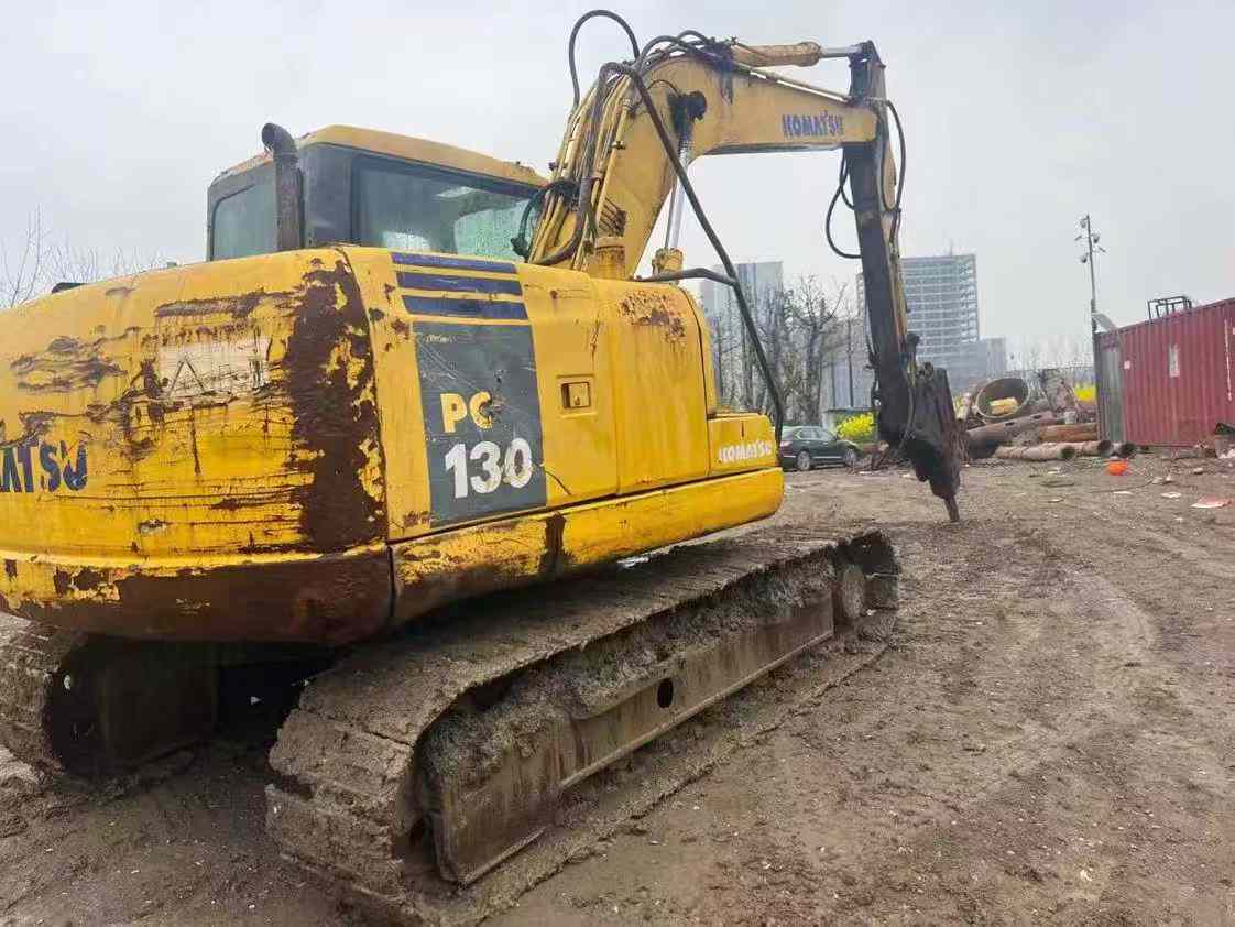 Buy Komatsu PC130-7 Used Excavator / 2