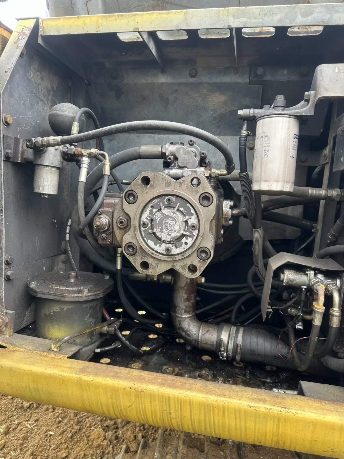 Buy Sumitomo SH200-3 Used Excavator / 3