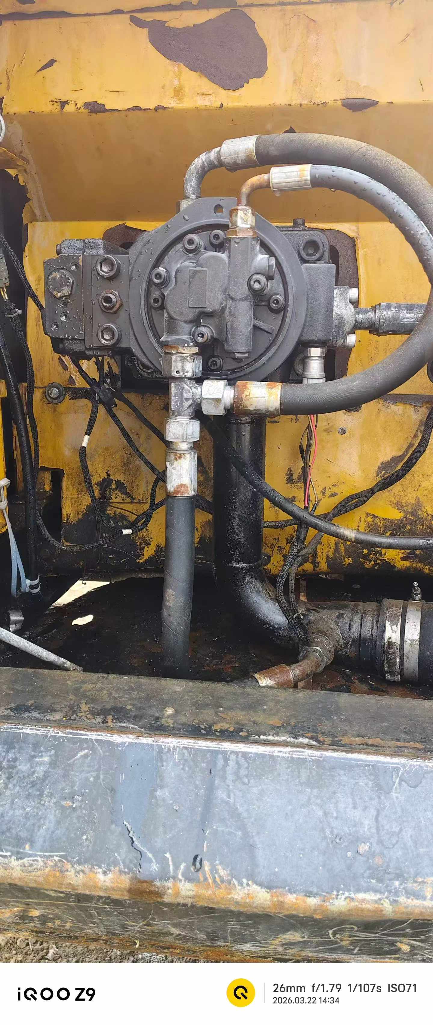 Buy Sany SY245H Used Excavator / 9