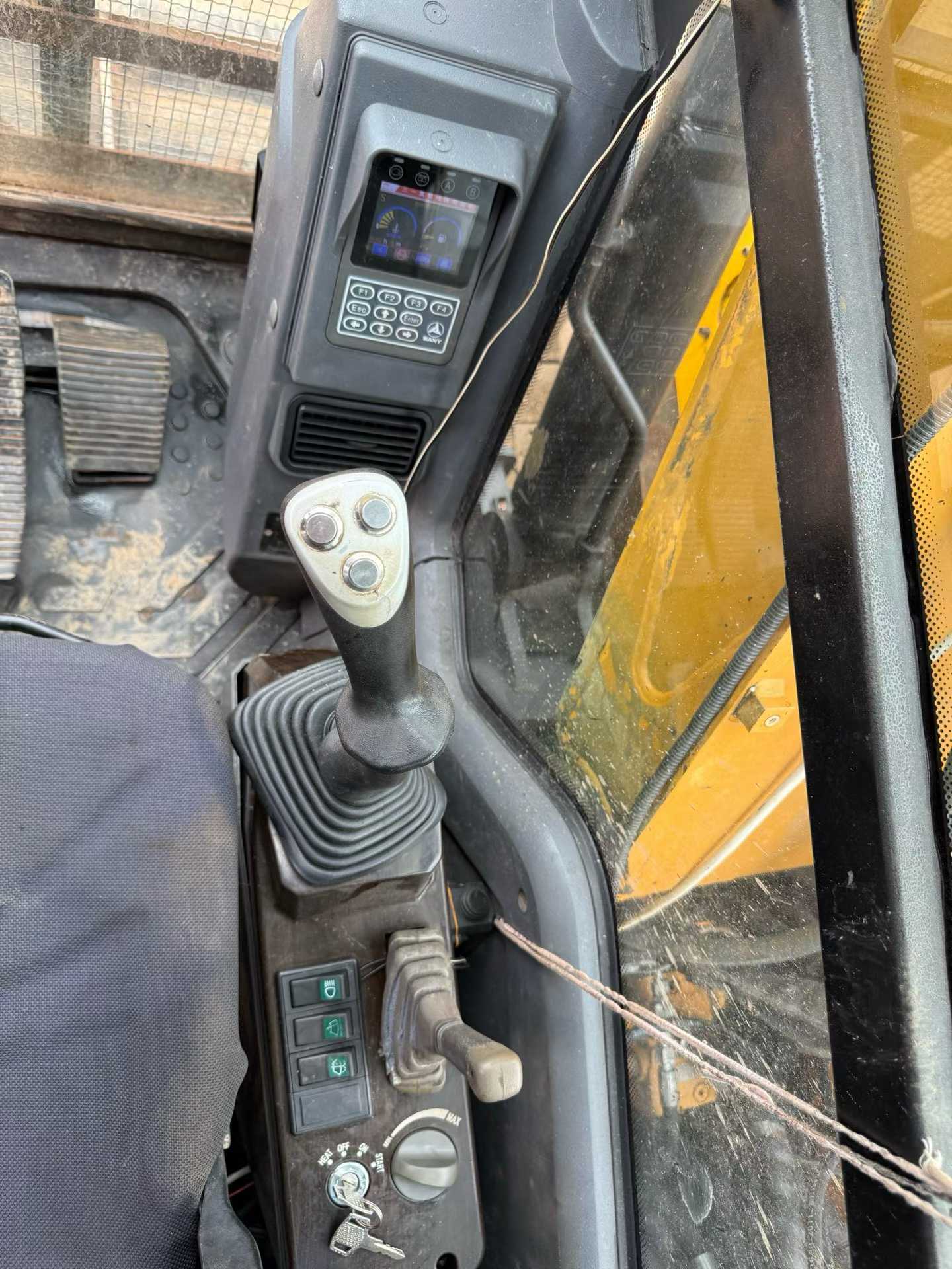 Buy Sany SY75C-8 Used Excavator / 6