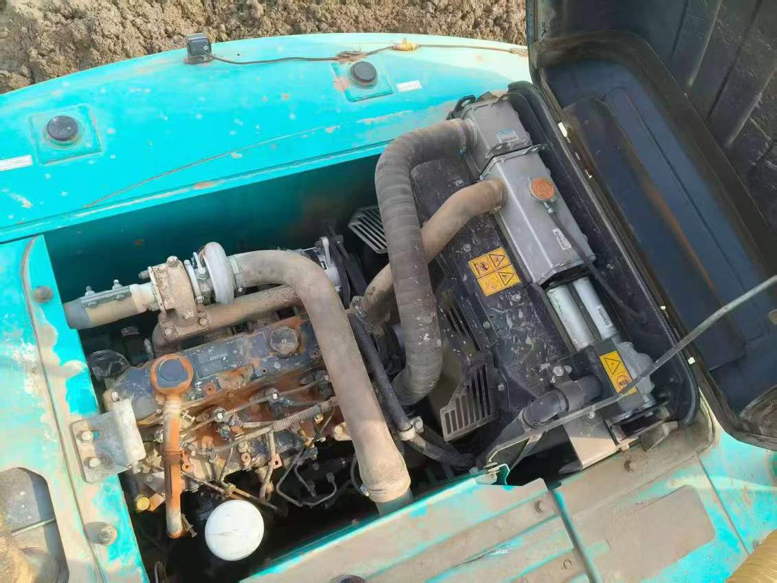 Buy Kobelco SK130 Used Excavator / 2