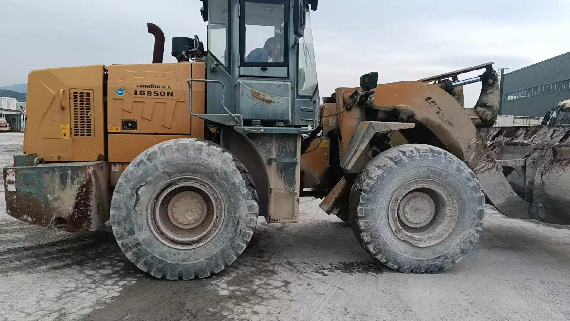 Buy Lonking LG850 Used Loader / 8