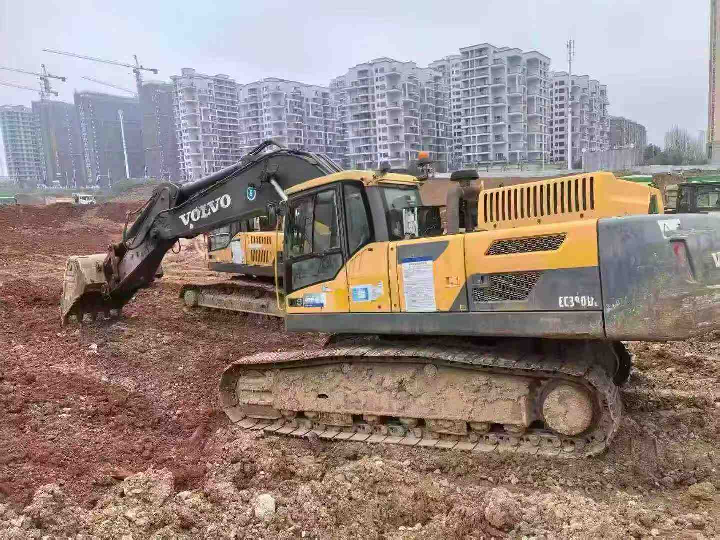 Buy Volvo L350F Used Excavator / 4