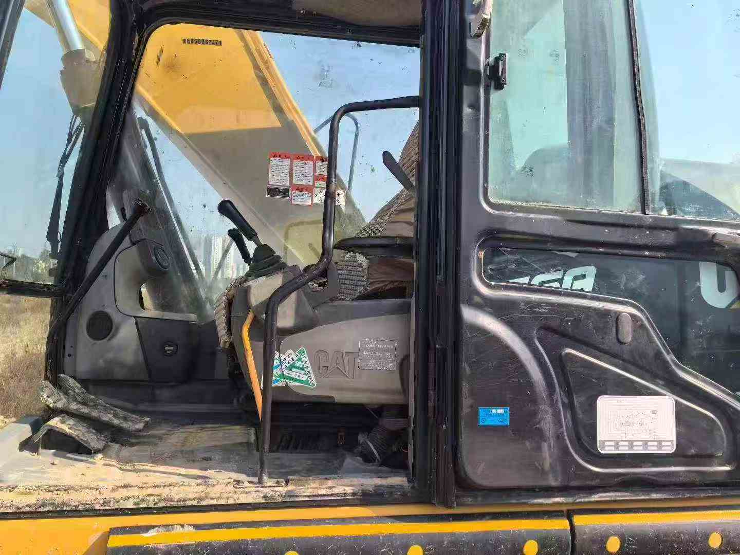 Buy Caterpillar 320A Used Excavator / 4