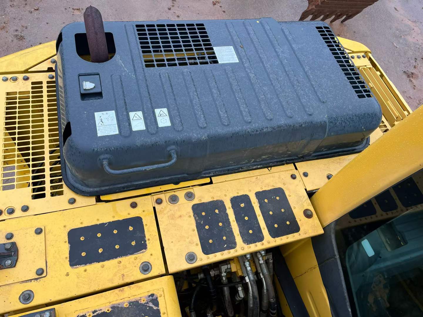 Buy Komatsu PC130 Used Excavator / 5