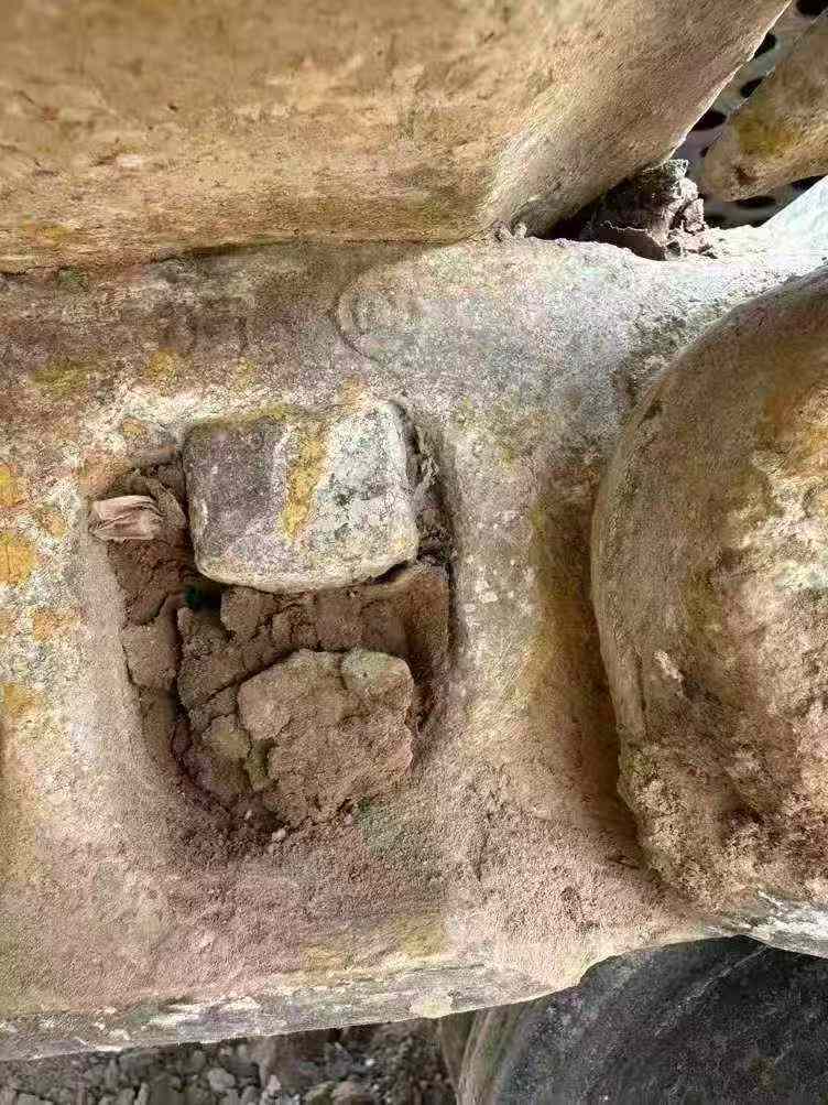 Buy Hitachi EX270 Used Excavator / 9