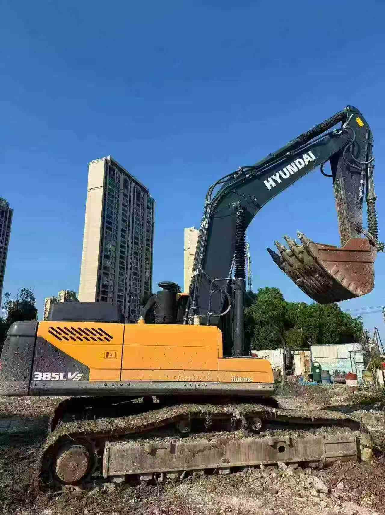 Buy Hyundai R385LVS Used Excavator / 2