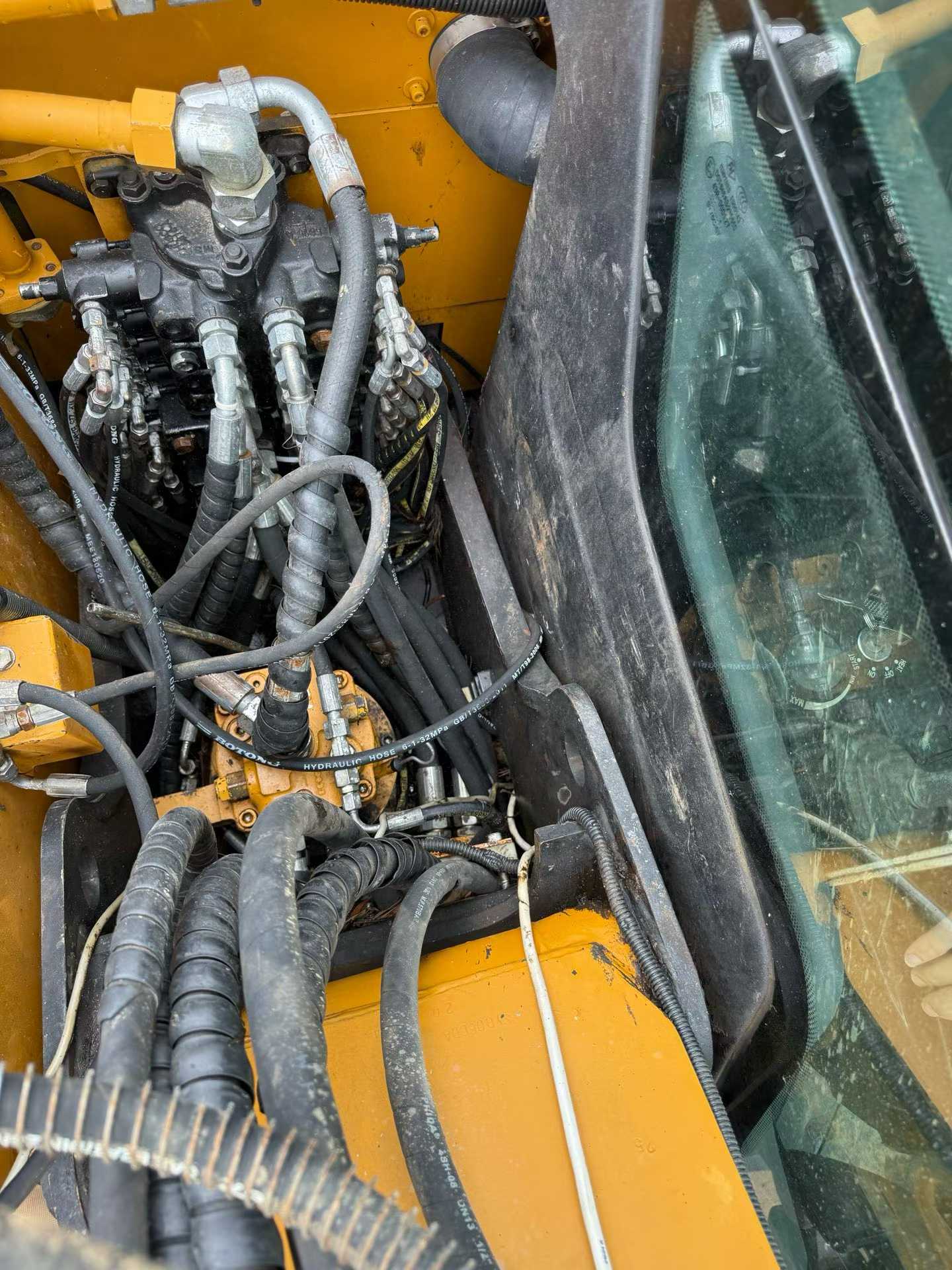 Buy Sany SY75C-8 Used Excavator / 9