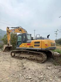 Buy XCMG XE270DK Used Excavator / 2 Buy XCMG XE270DK Used Excavator / 2