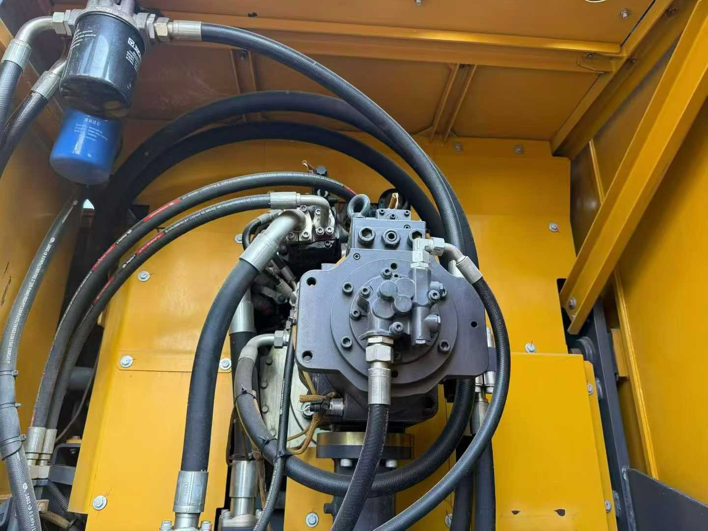 Buy XCMG XE690DK Used Excavator / 5