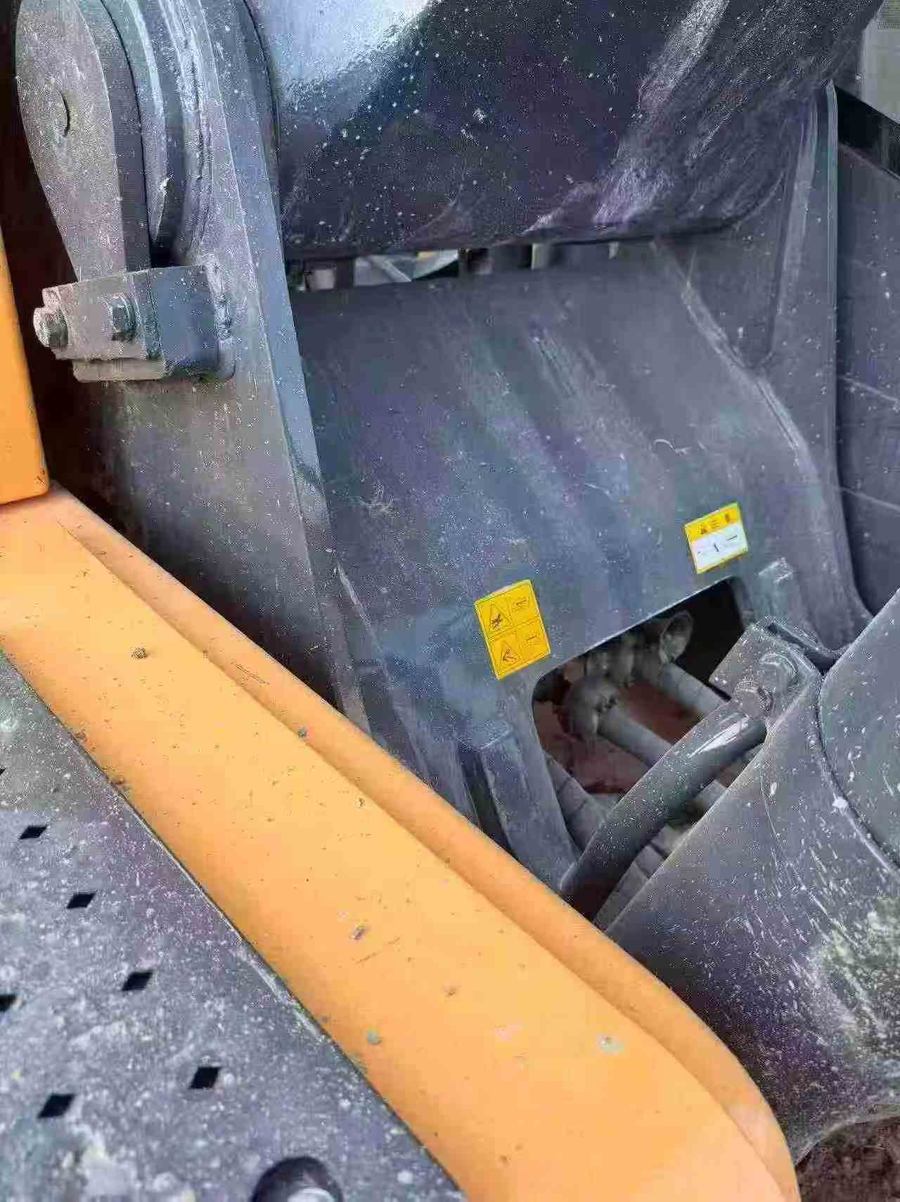 Buy Hyundai R385LVS Used Excavator / 7