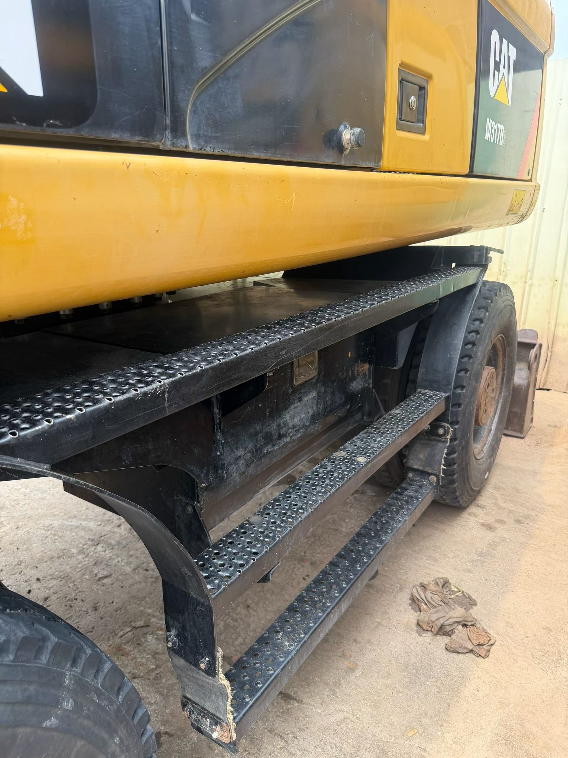 Buy Caterpillar 317 Used Excavator / 7