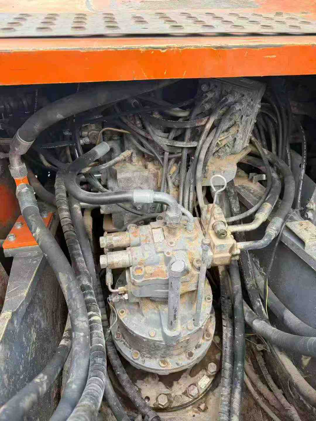 Buy Hitachi EX200-3 Used Excavator / 4