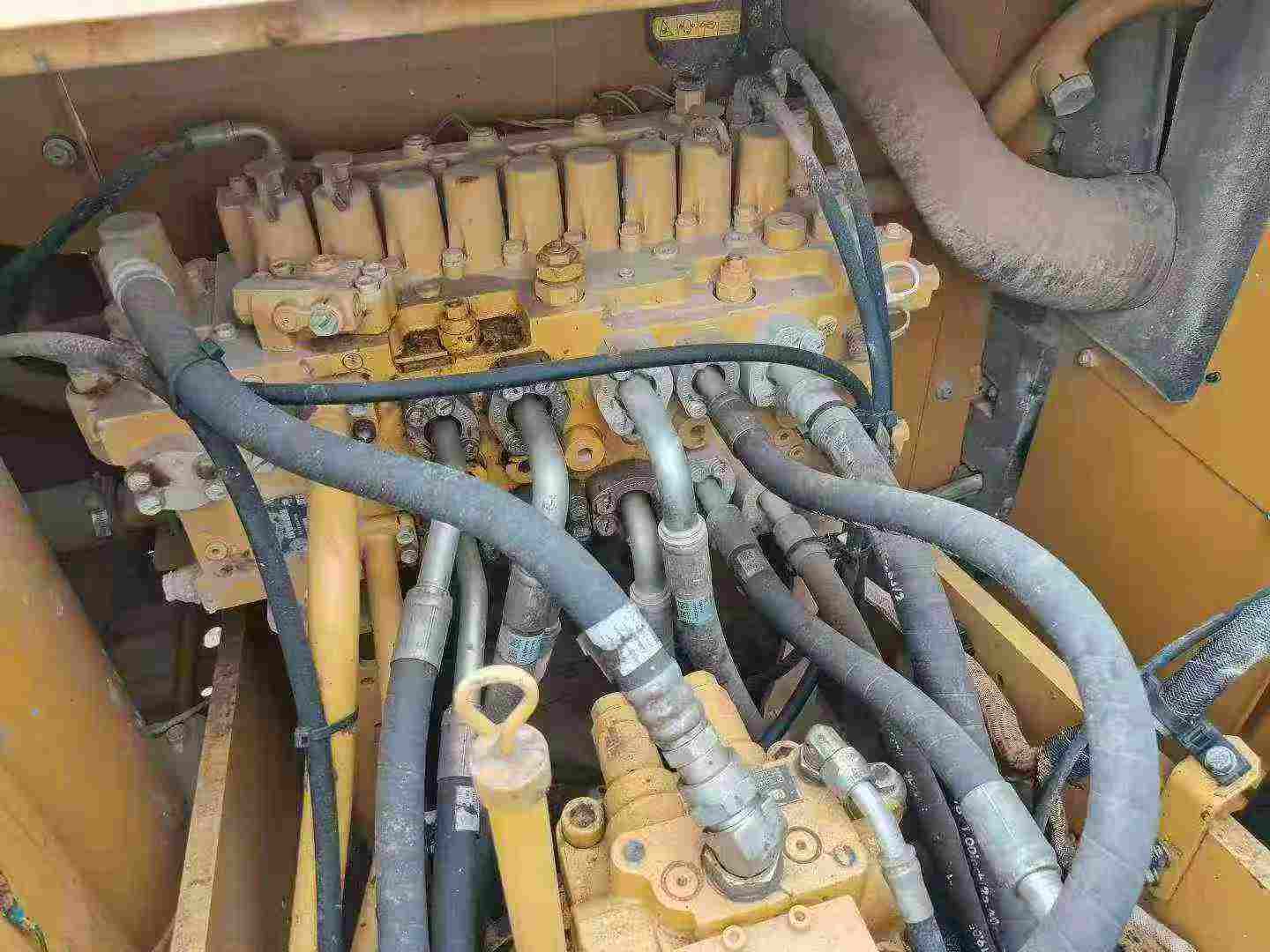 Buy Caterpillar 320A Used Excavator / 6