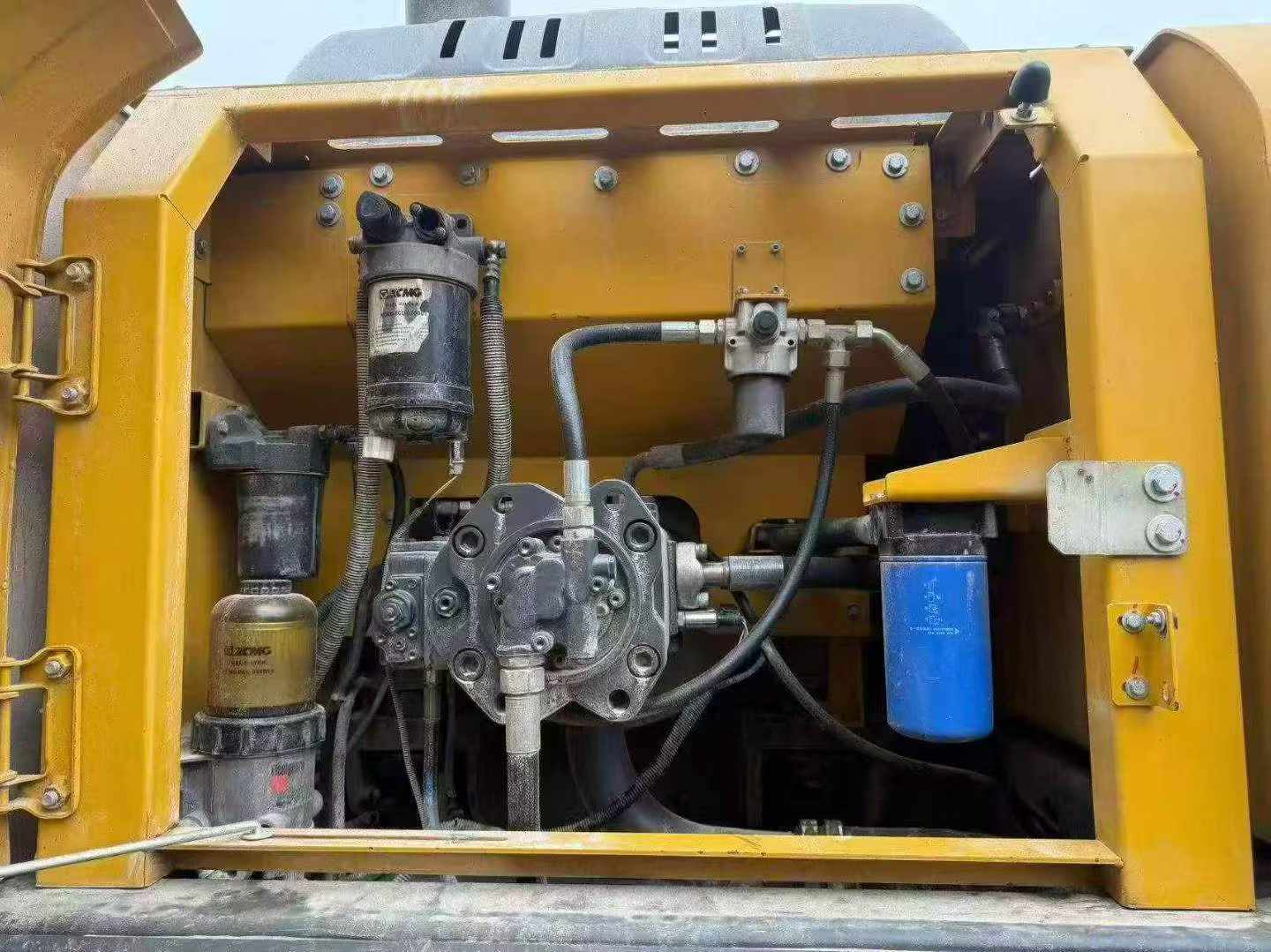 Buy XCMG XE270DK Used Excavator / 7