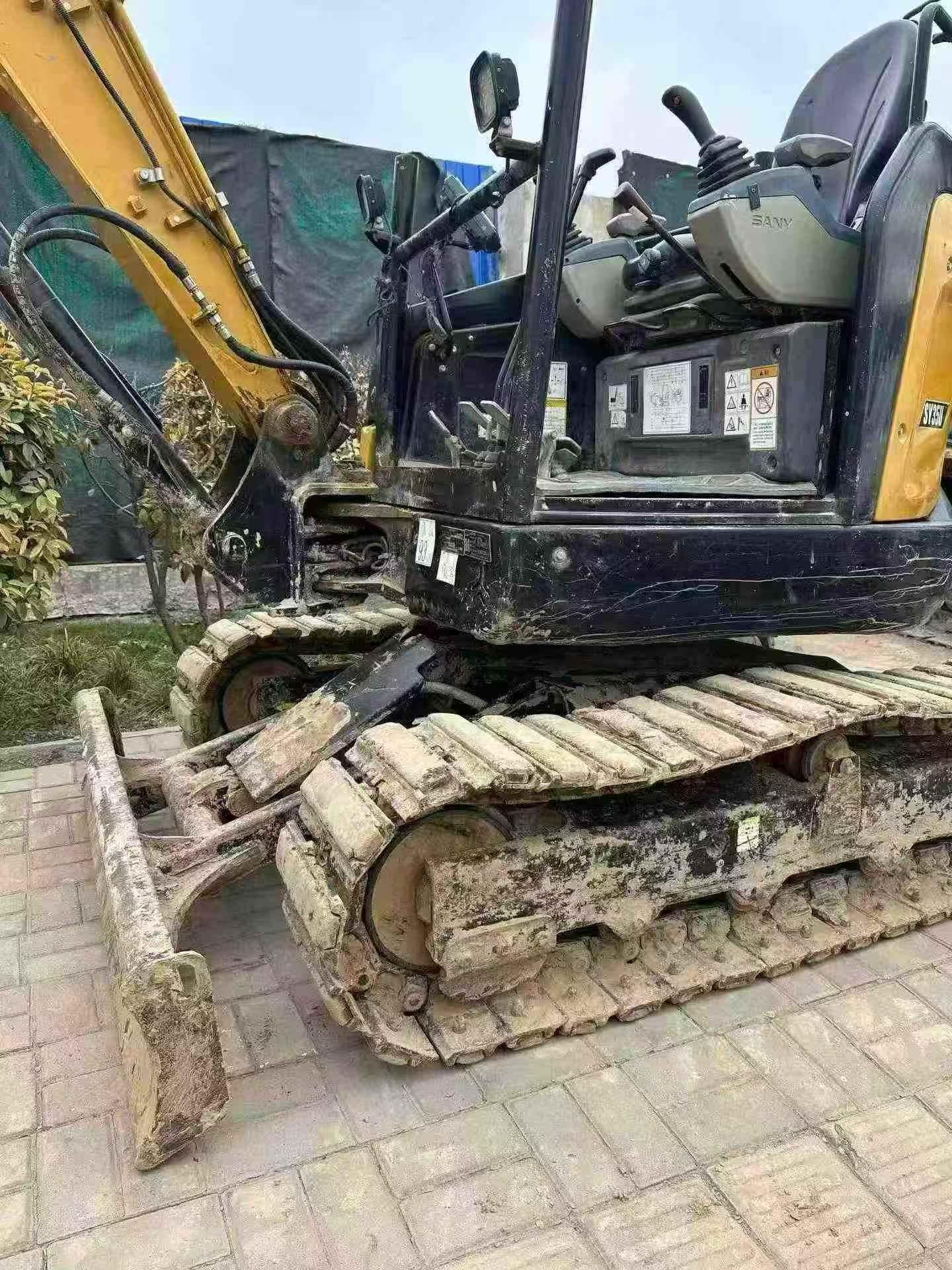 Buy Sany SY26U Used Excavator / 3