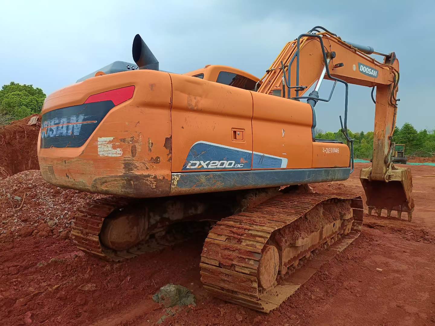 Buy Doosan DH200-3 Used Excavator / 2