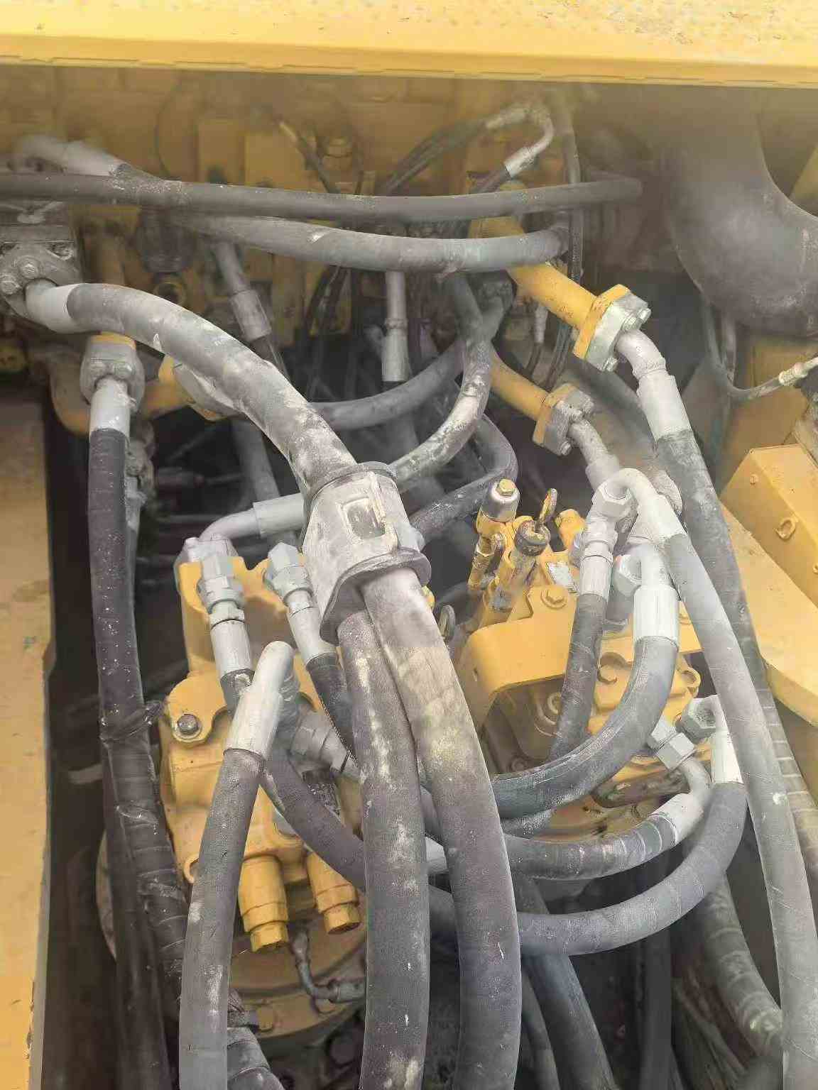 Buy Caterpillar 349E Used Excavator / 2