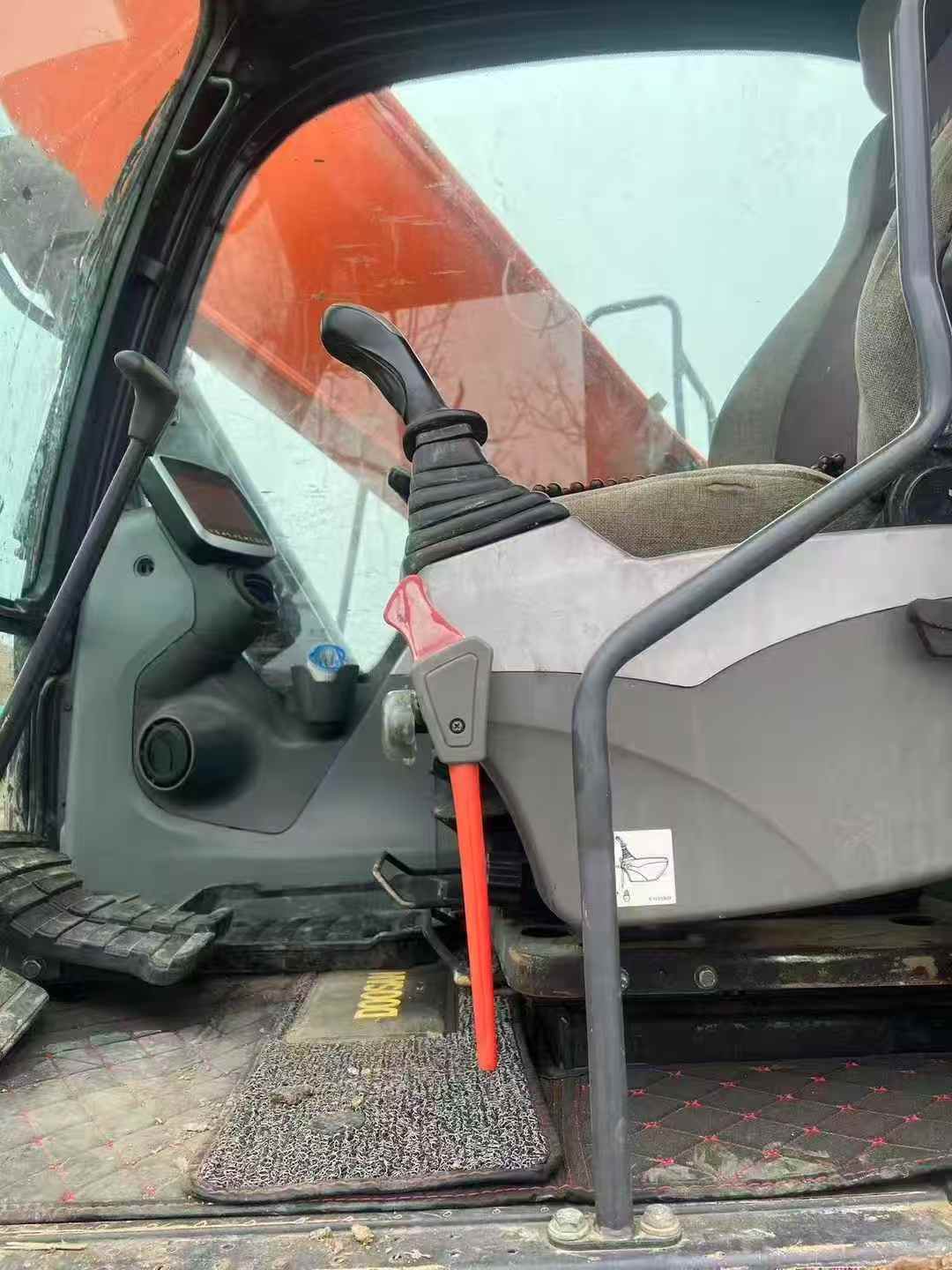 Buy Doosan DH220-3 Used Excavator / 7
