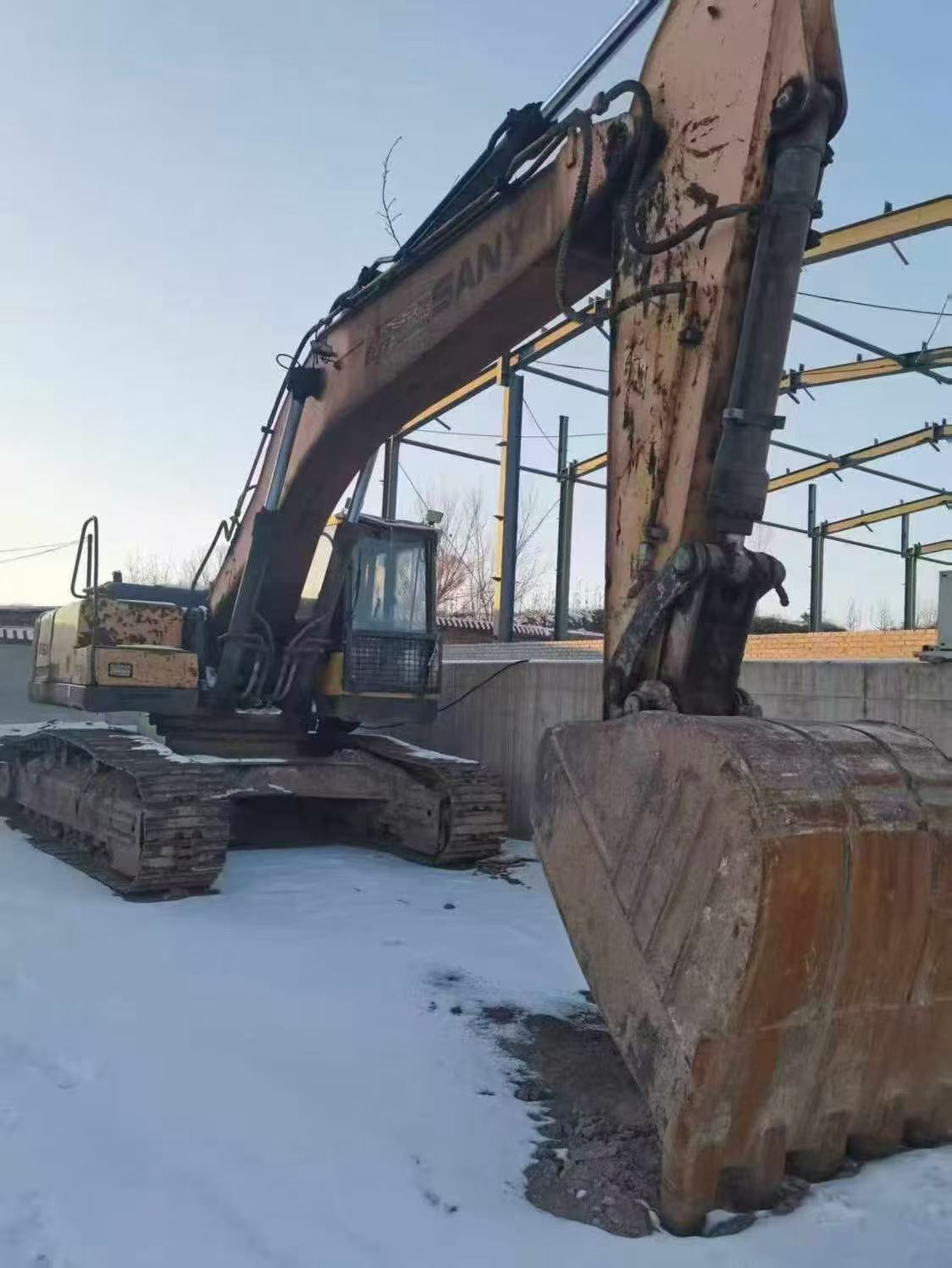 Buy Sany SY285C Used Excavator / 2