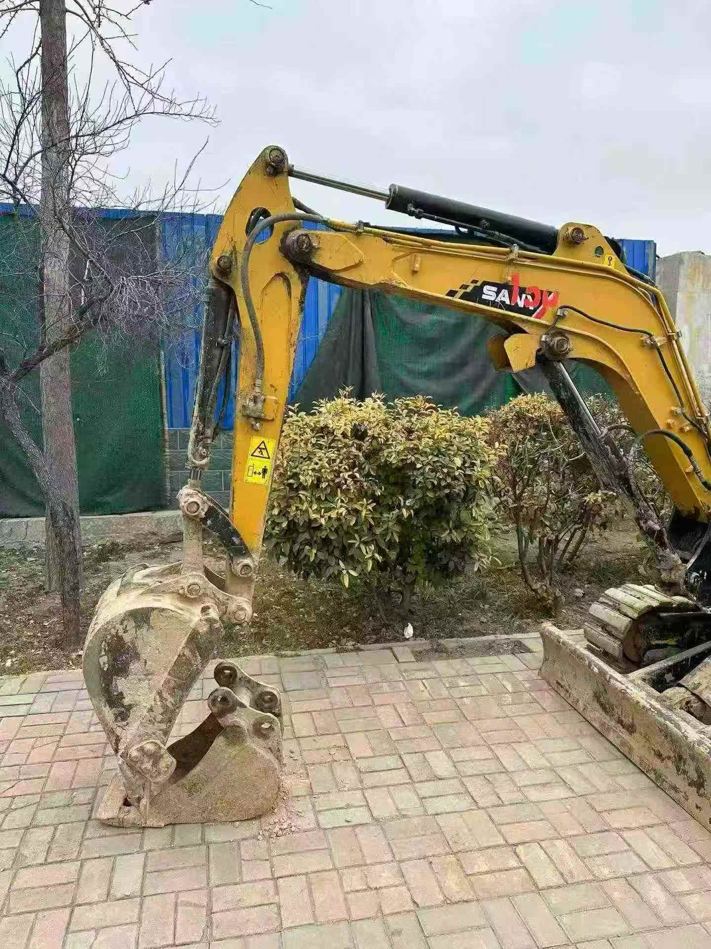 Buy Sany SY26U Used Excavator / 4