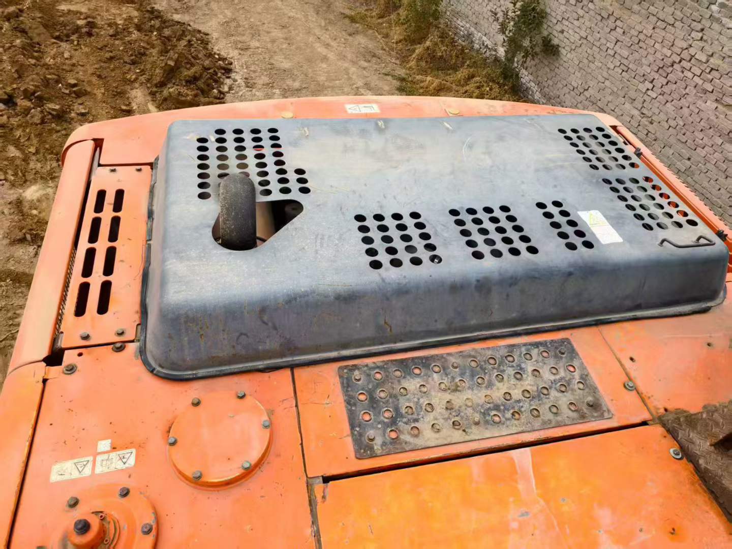 Buy Hitachi ZX240-3G Used Excavator / 4