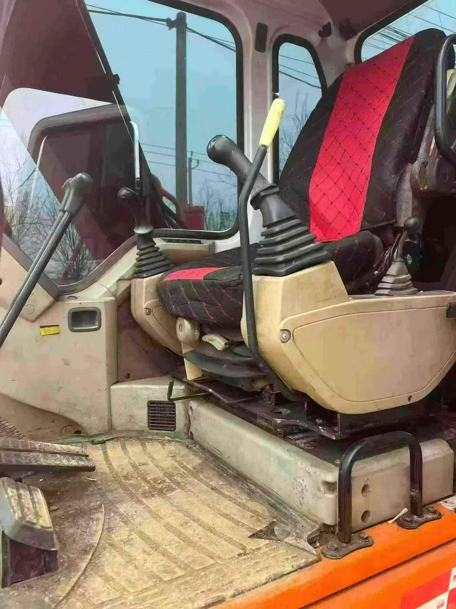 Buy Doosan DH80 Used Excavator / 9