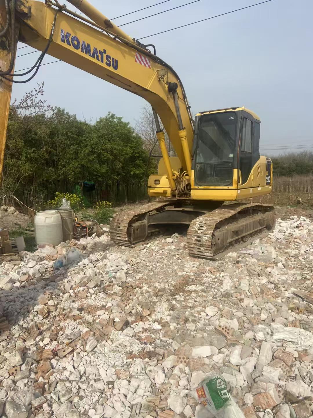 Buy Komatsu PC160-6 Used Excavator / 4