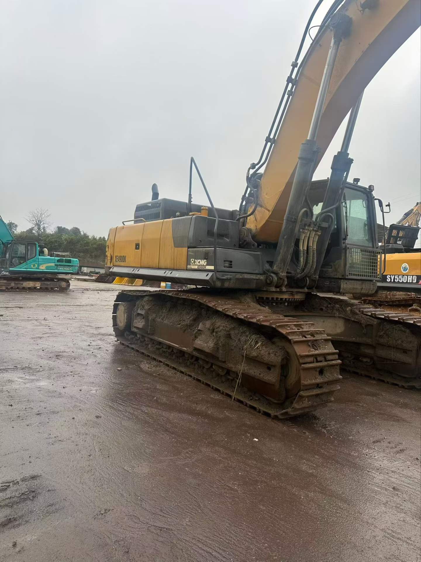 Buy XCMG XE490D Used Excavator / 4