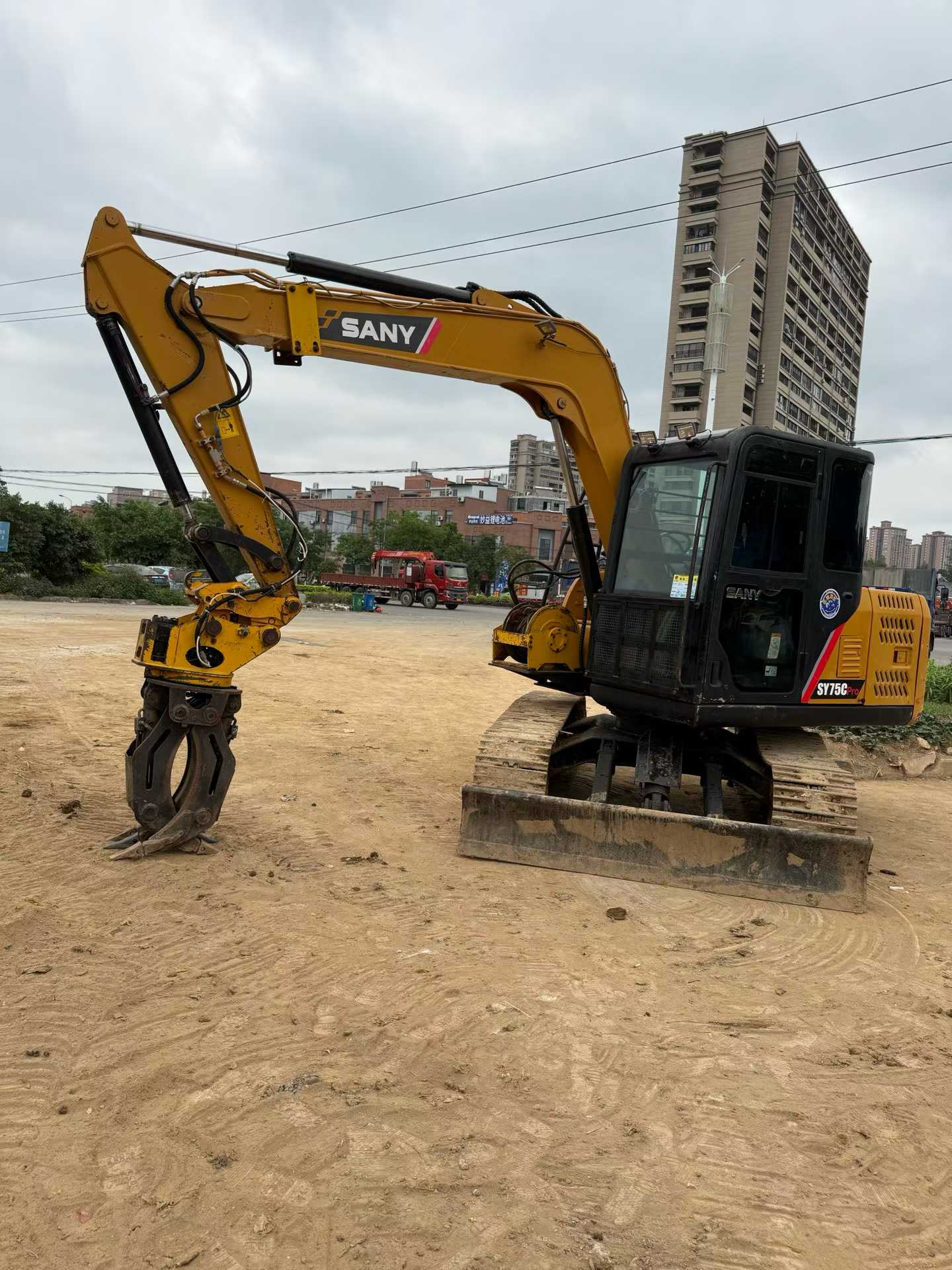 Buy Sany SY75C-8 Used Excavator / 3