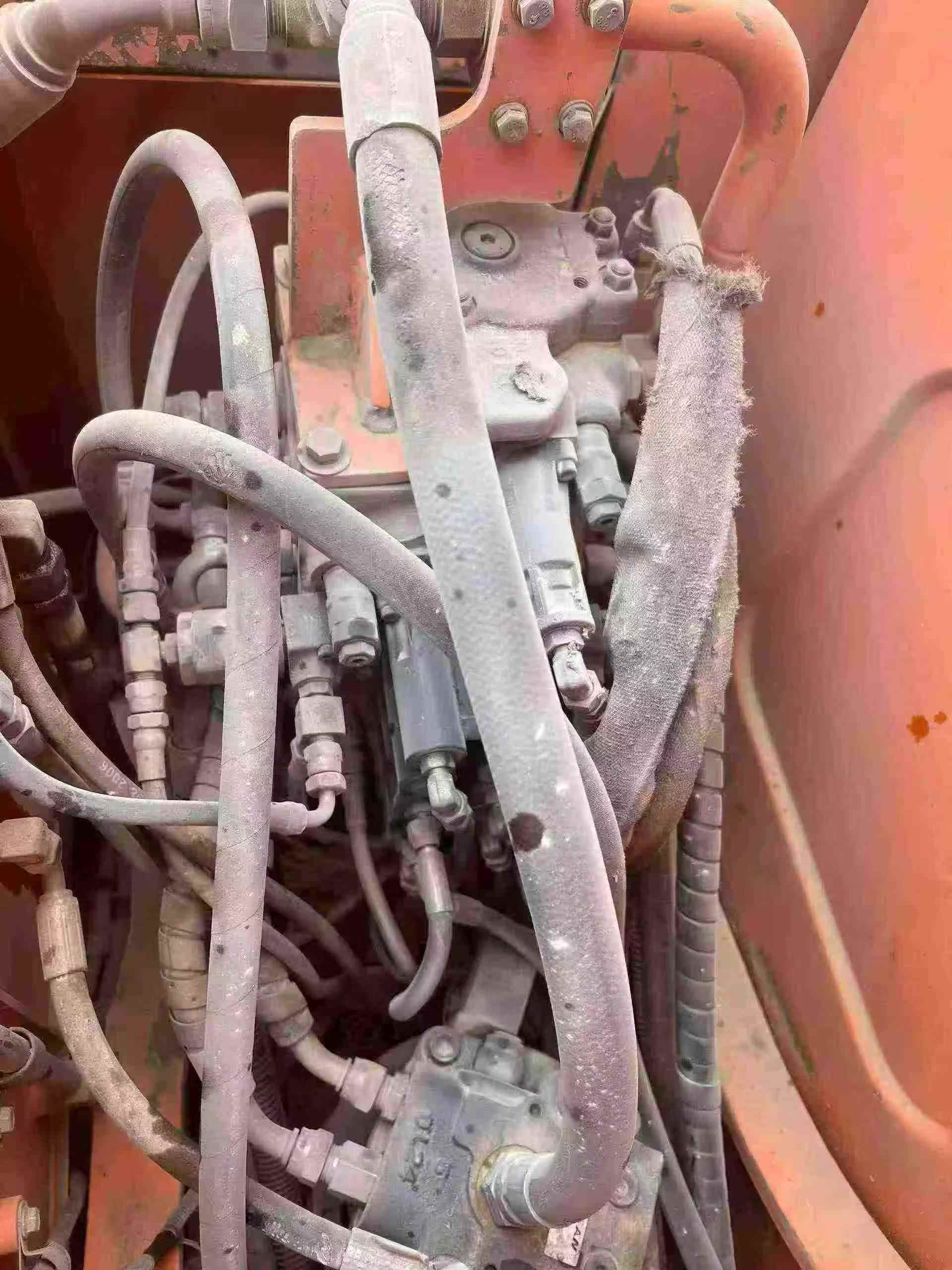 Buy Doosan DH80 Used Excavator / 4