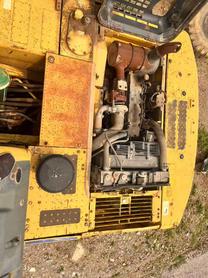 Buy Komatsu PC240-6 Used Excavator / 4 Buy Komatsu PC240-6 Used Excavator / 4
