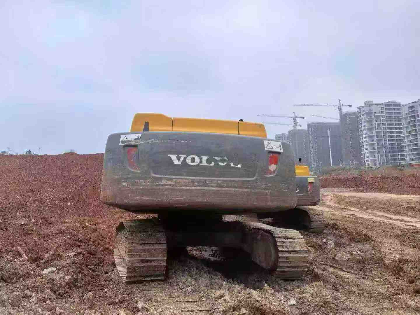 Buy Volvo L350F Used Excavator / 3