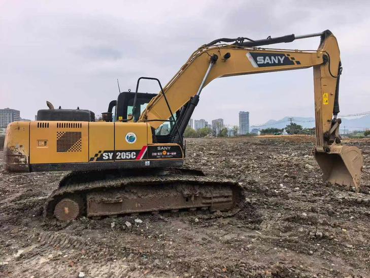 Buy Sany SY205C Used Excavator / 1