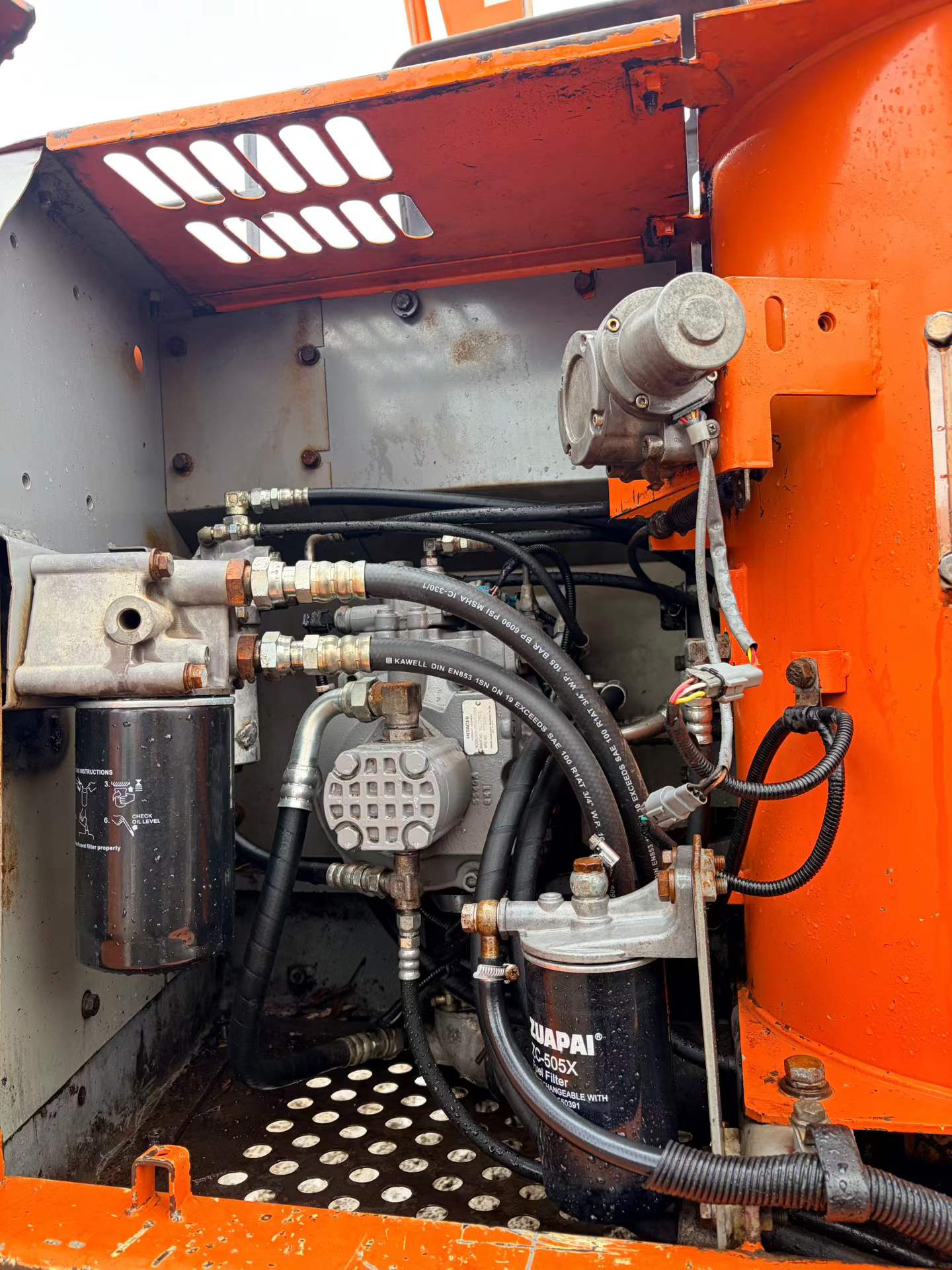 Buy Hitachi EX120-6 Used Excavator / 7
