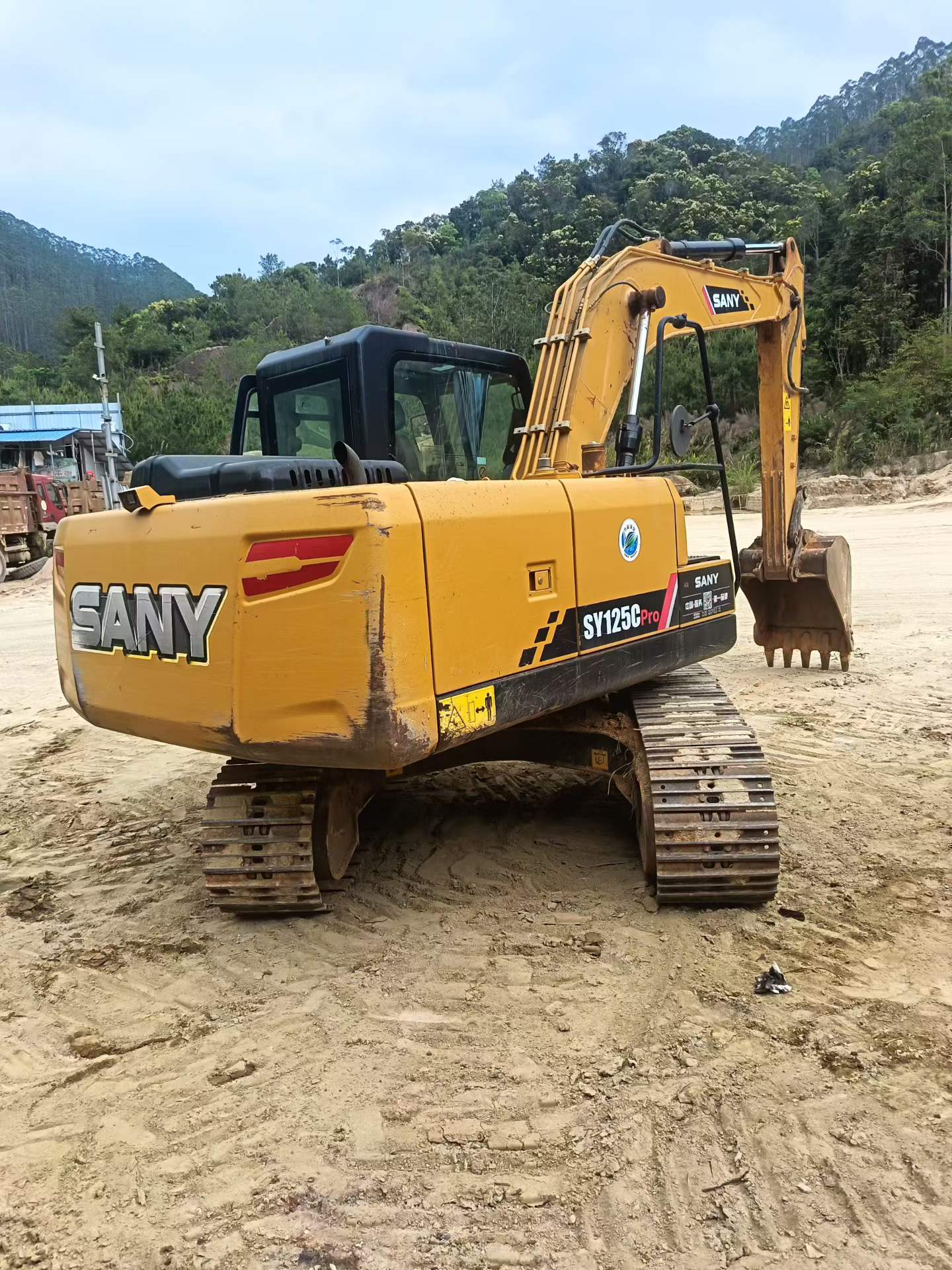 Buy Sany SY125C Used Excavator / 2