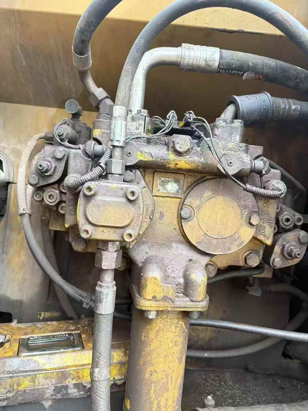 Buy Caterpillar 324D Used Excavator / 5