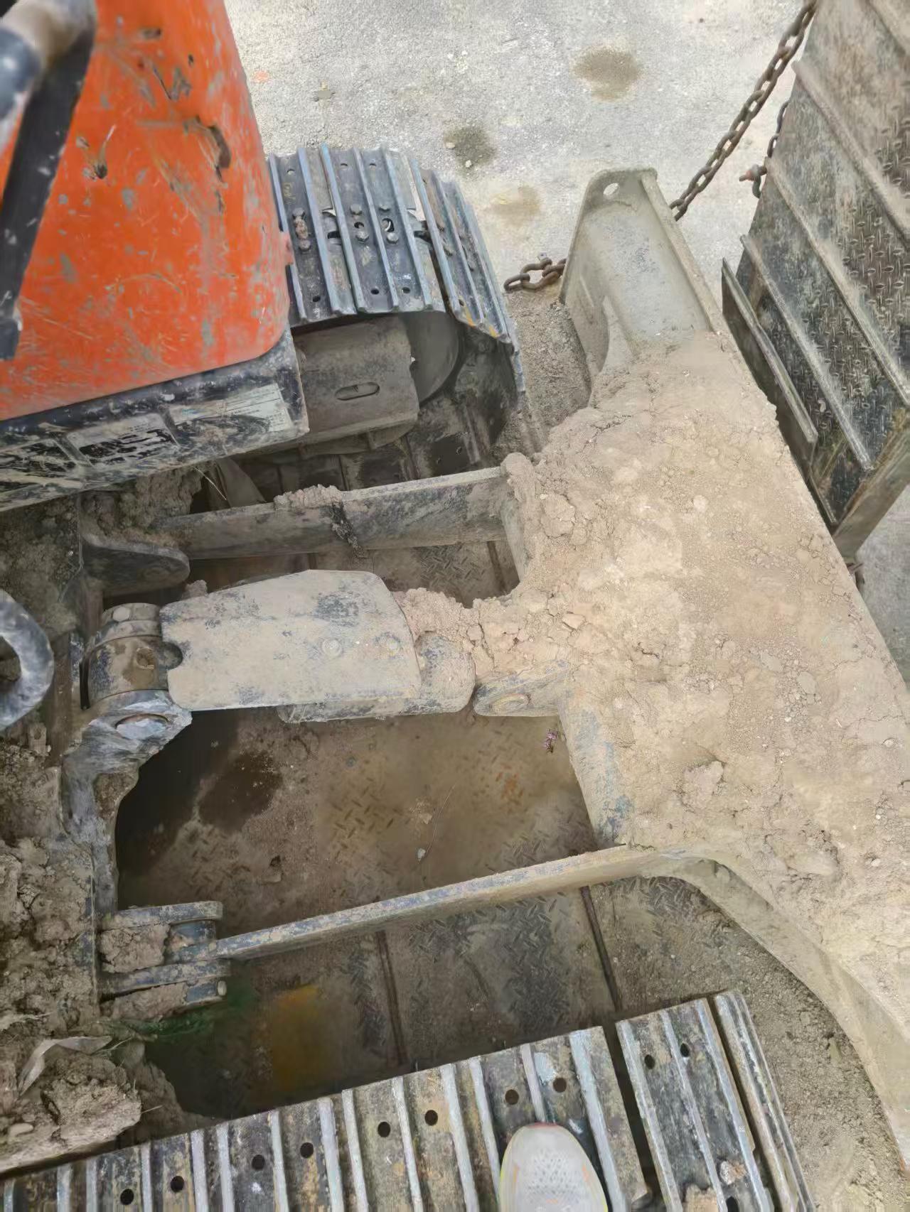 Buy Doosan DX75 Used Excavator / 5