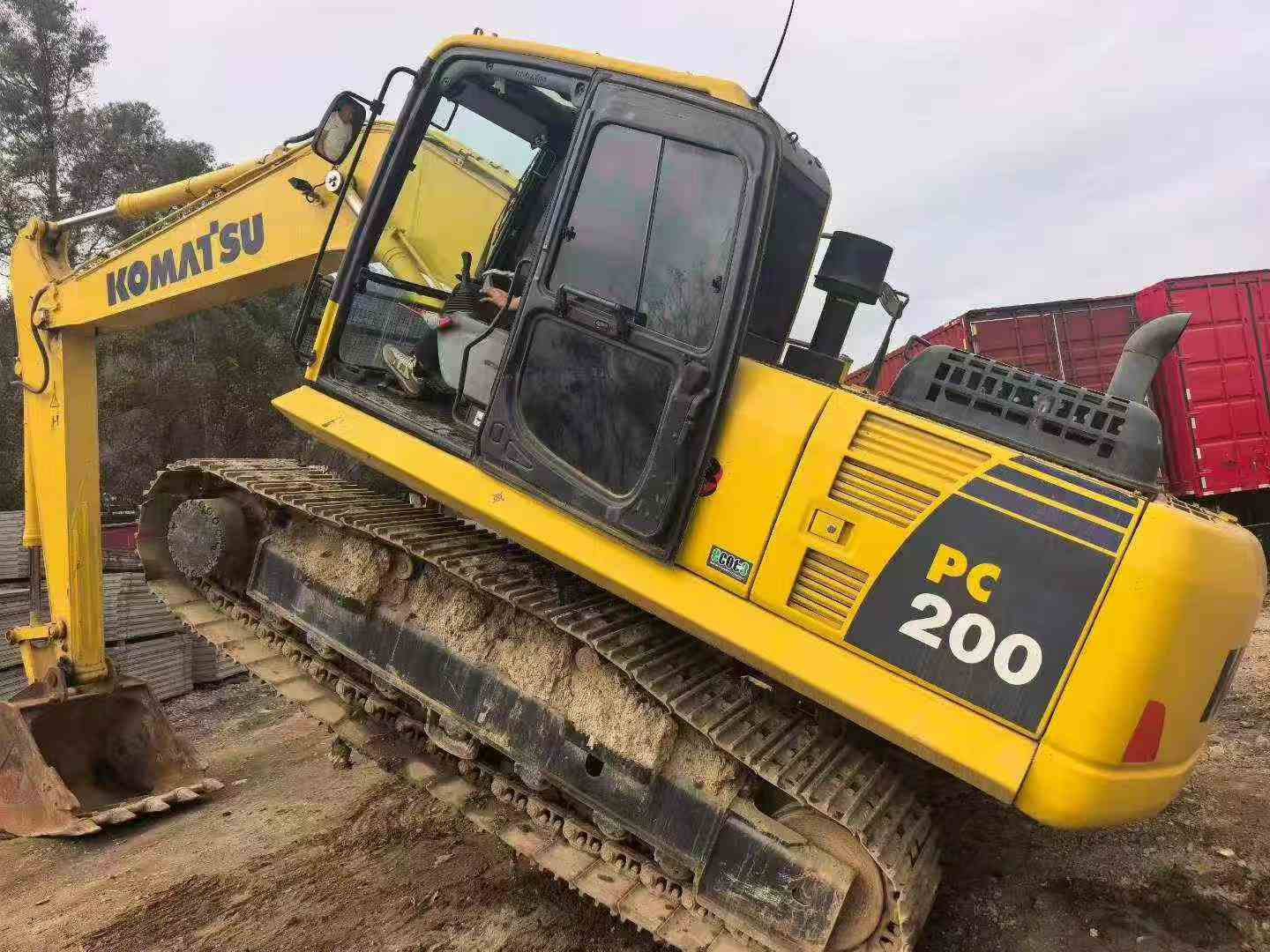 Buy Komatsu PC200 Used Excavator / 7