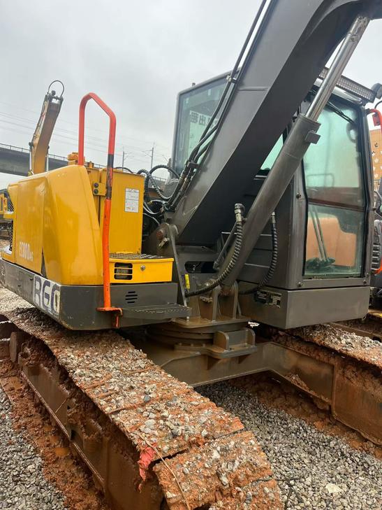 Buy Volvo EC75D Used Excavator / 1