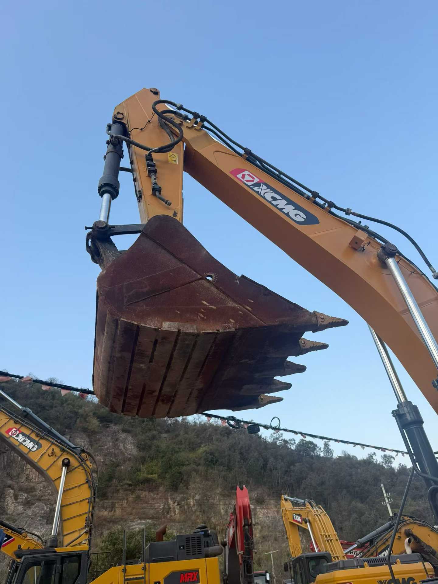 Buy XCMG XE490D Used Excavator / 6