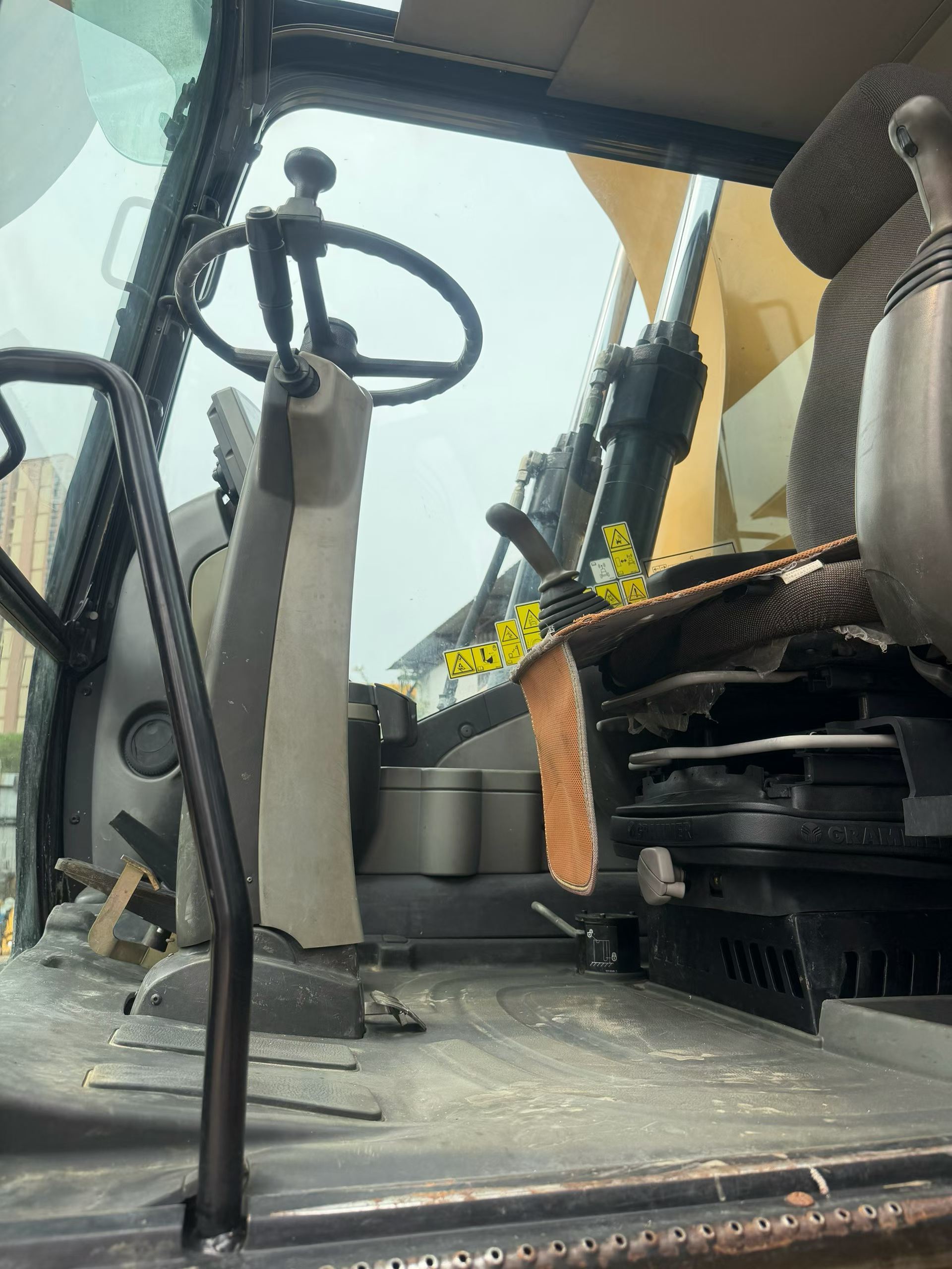 Buy Caterpillar 317 Used Excavator / 6