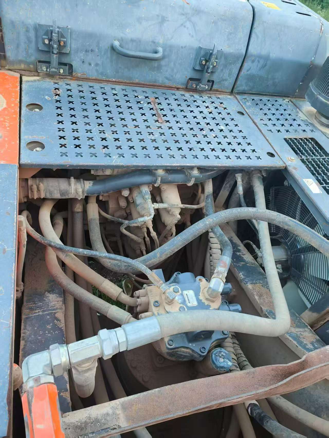 Buy Doosan DX380 Used Excavator / 6