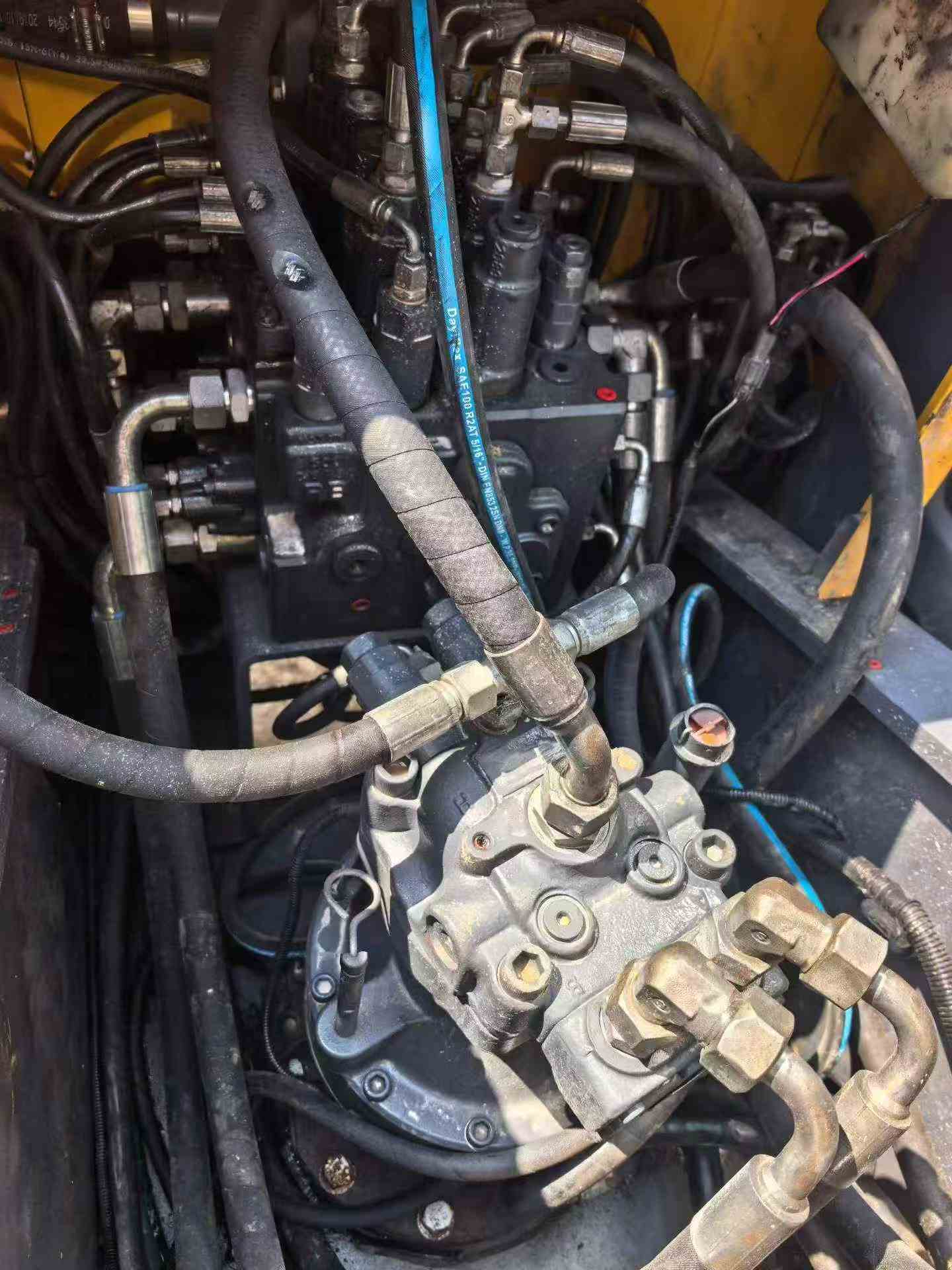 Buy XCMG XE155D Used Excavator / 7