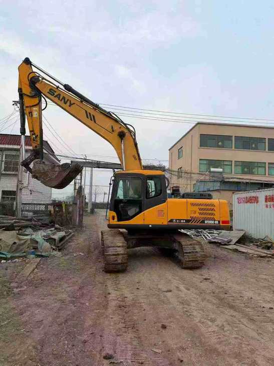 Buy Sany SY205C Used Excavator / 1
