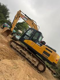 Buy XCMG XE200 Used Excavator / 4 Buy XCMG XE200 Used Excavator / 4